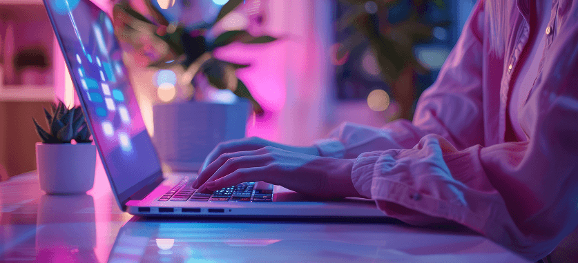 A woman working on the laptop